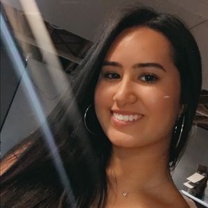 Meet your Posher, Breeanna